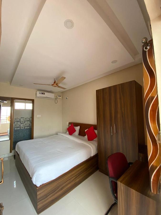 Hotel Renuka Βιζαχαπατνάμ Εξωτερικό φωτογραφία